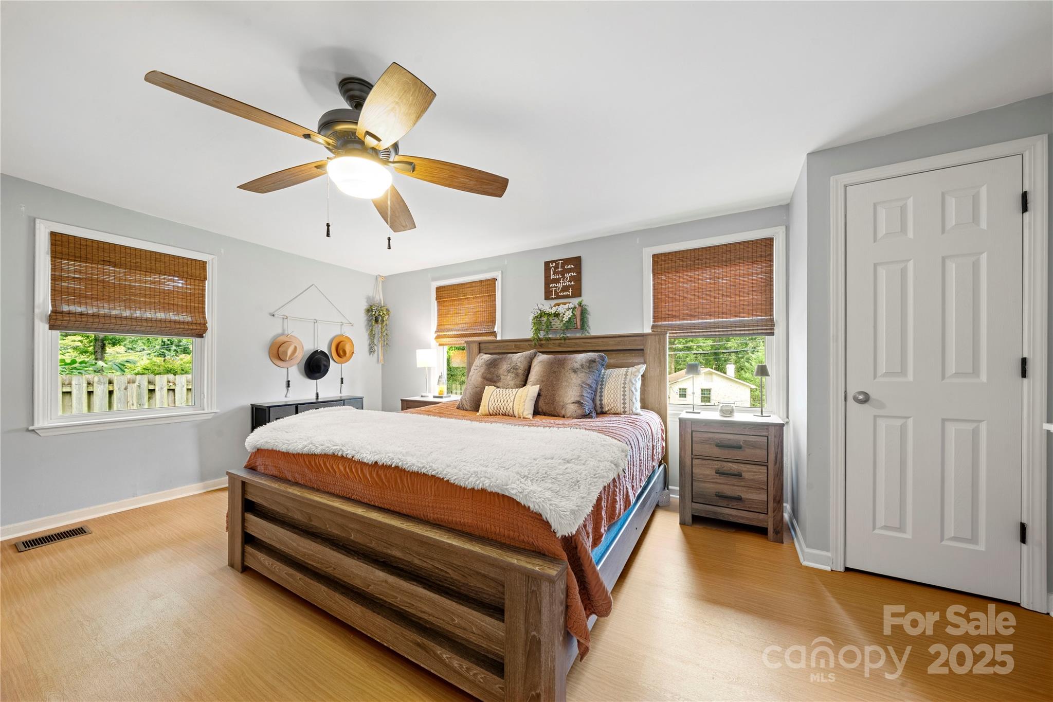 3725 Sudbury Road Charlotte, NC 28205 - Photo 16 of 29 Gallery Image 16