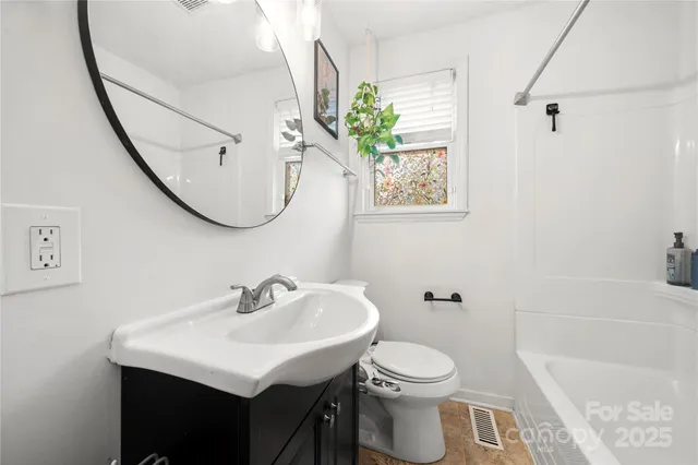 $430,000 | 3725 Sudbury Road, Charlotte, NC 28205