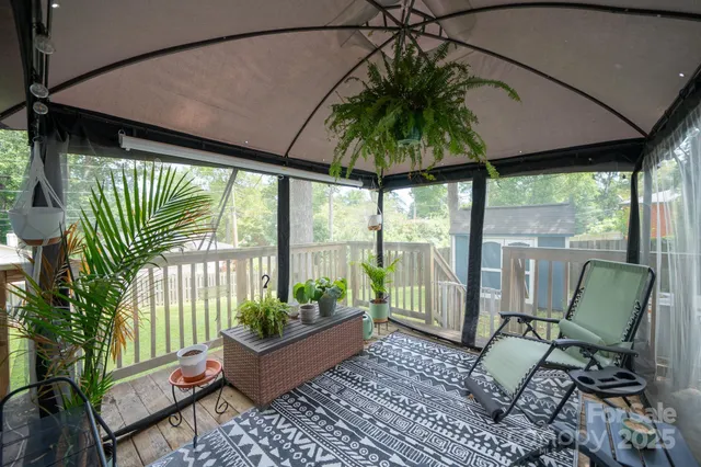 $430,000 | 3725 Sudbury Road, Charlotte, NC 28205