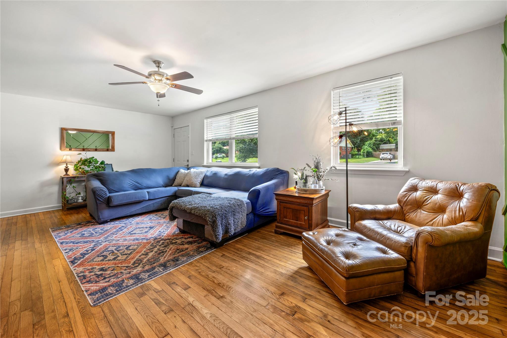 3725 Sudbury Road Charlotte, NC 28205 - Photo 4 of 29 Gallery Image 4