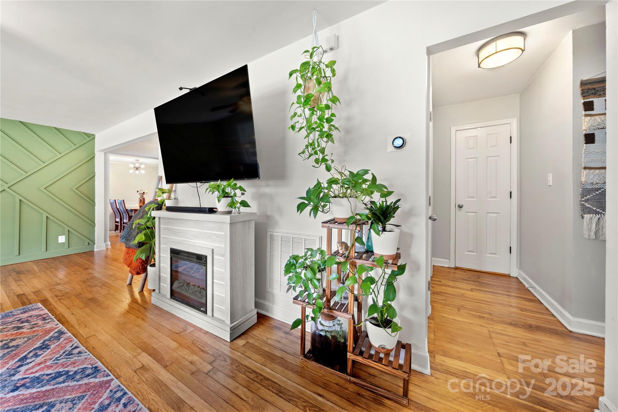 3725 Sudbury Road Charlotte, NC 28205 - Photo 5 of 29 Gallery Image 5