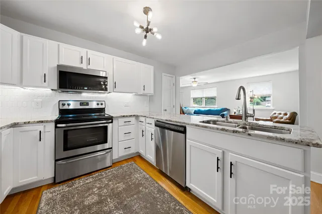 $430,000 | 3725 Sudbury Road, Charlotte, NC 28205