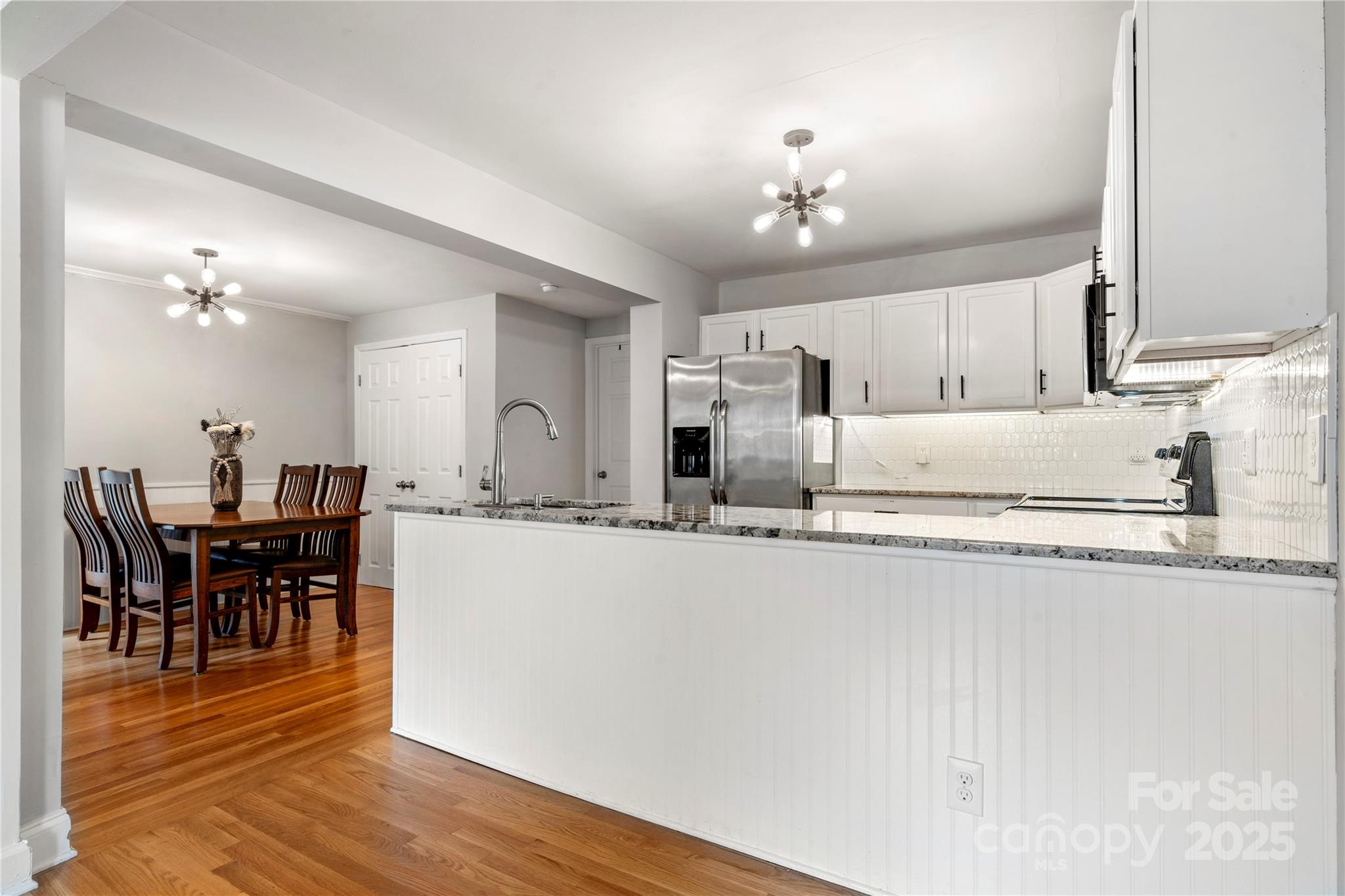 3725 Sudbury Road Charlotte, NC 28205 - Photo 10 of 29 Gallery Image 10