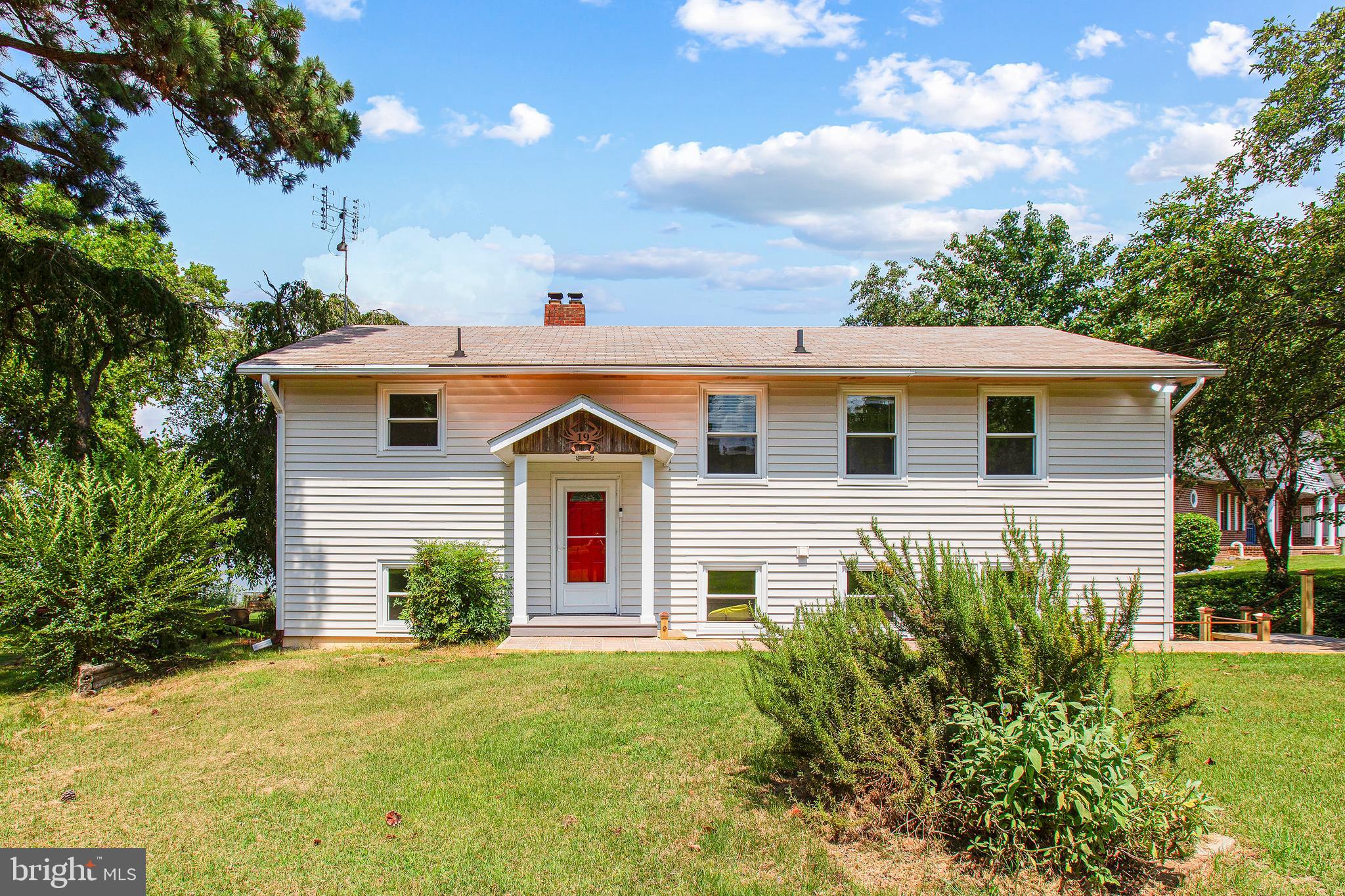 19 Avalon Drive Colonial Beach, VA 22443 - Photo 2 of 62