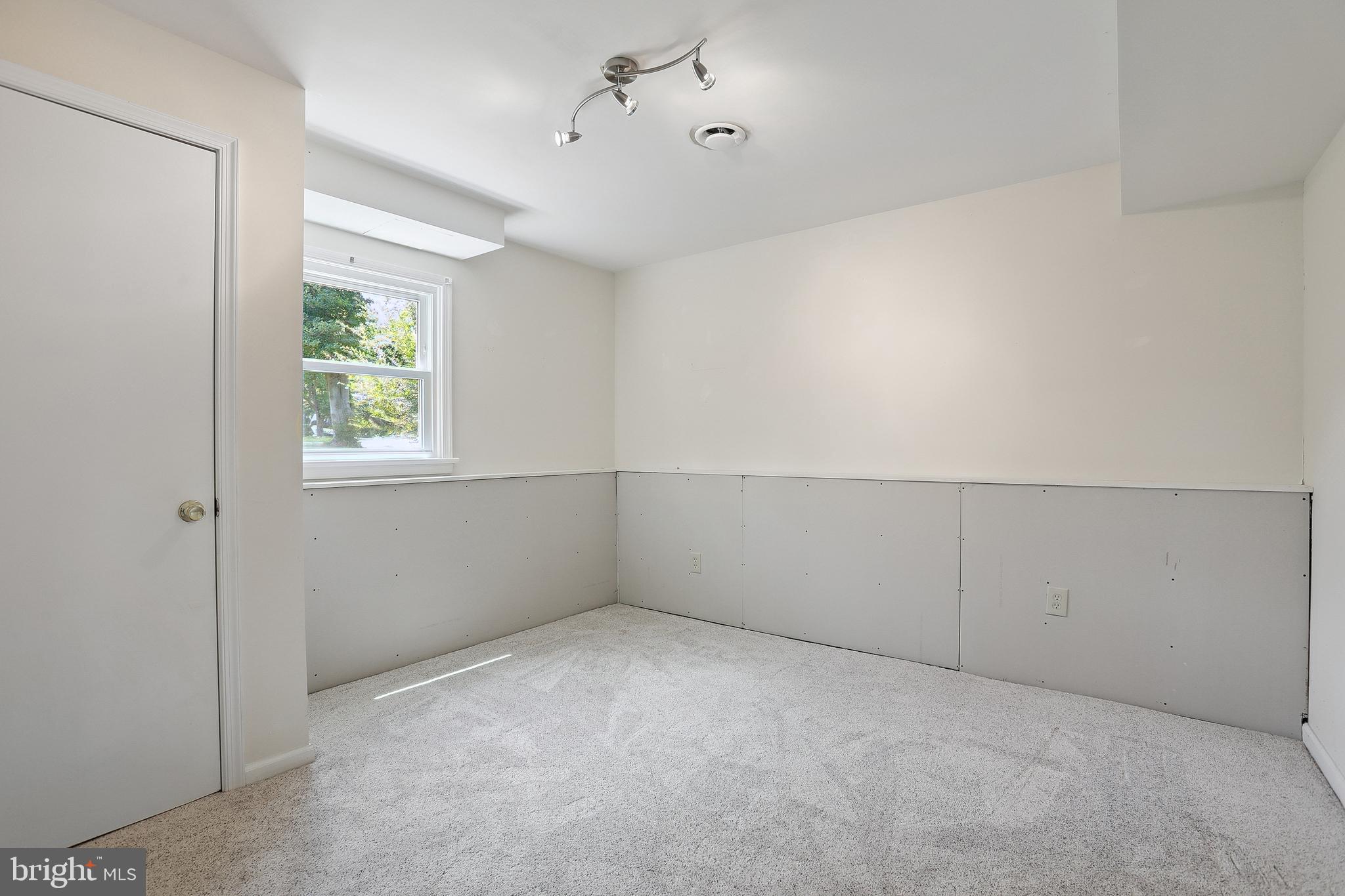 19 Avalon Drive Colonial Beach, VA 22443 - Photo 23 of 62