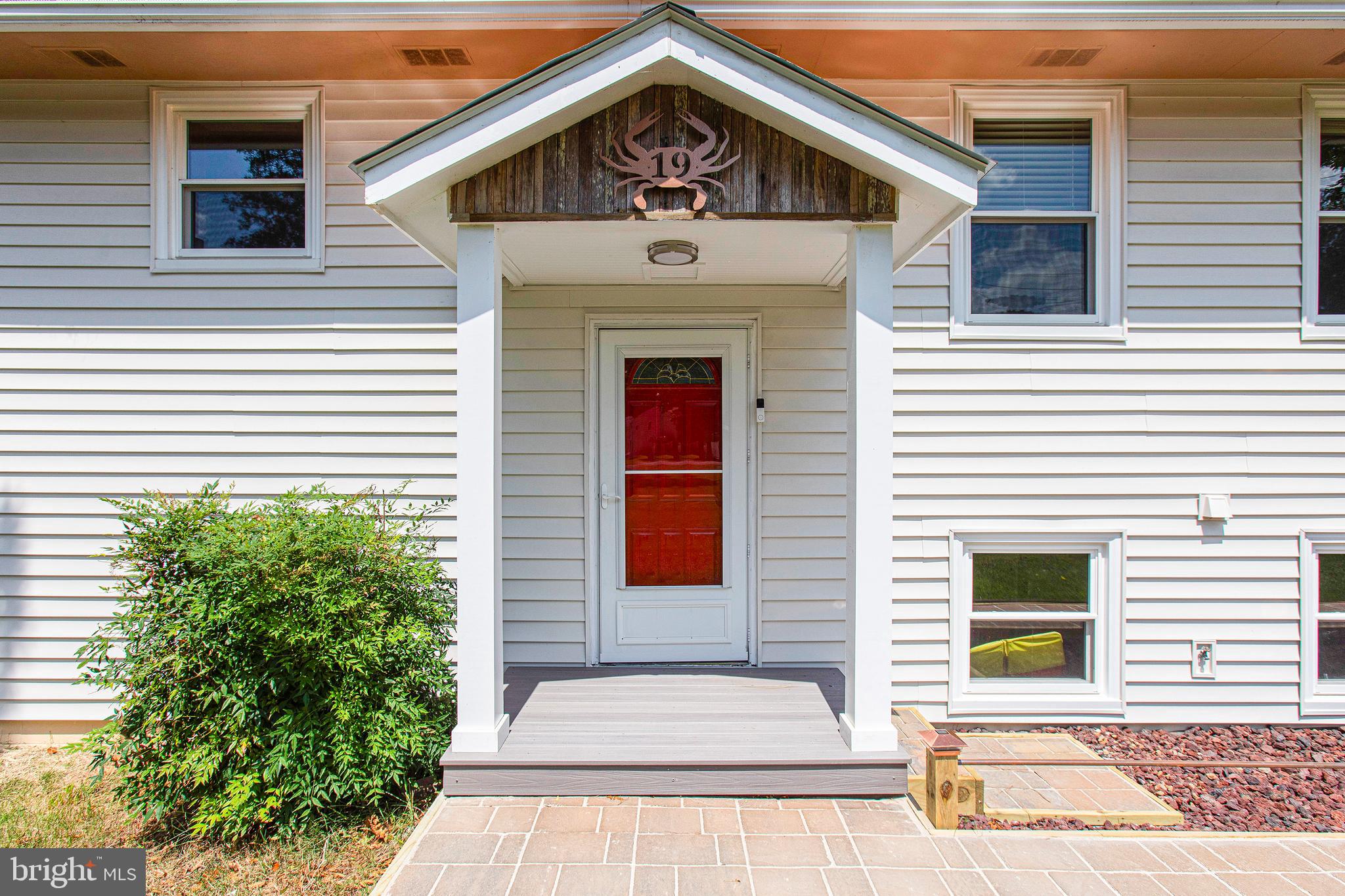 19 Avalon Drive Colonial Beach, VA 22443 - Photo 3 of 62