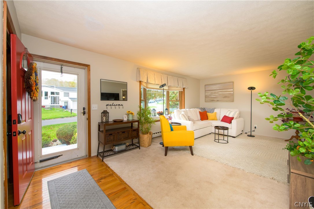 403 Betsinger Road Sherrill, NY 13461 - Photo 12 of 31 Living room