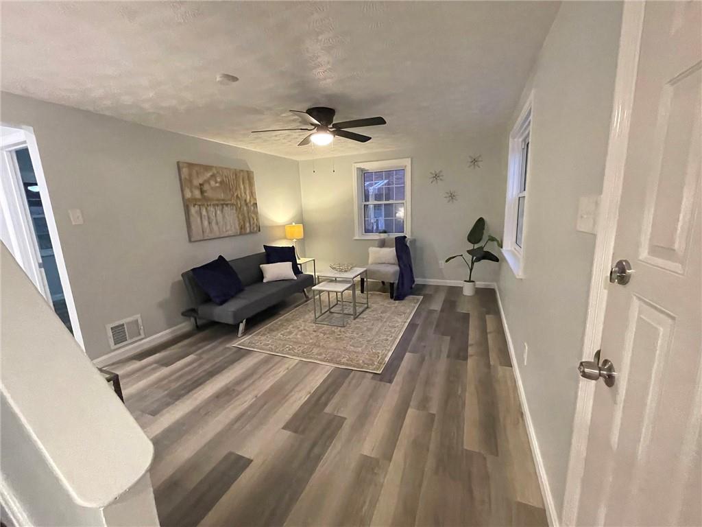 1017 Hamil Road Verona, PA 15147 - Photo 4 of 48 Gallery Image 4