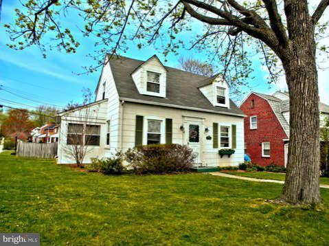 4306 Barrington Road Baltimore, MD 21229 - Photo 2 of 30 Exterior (Front)