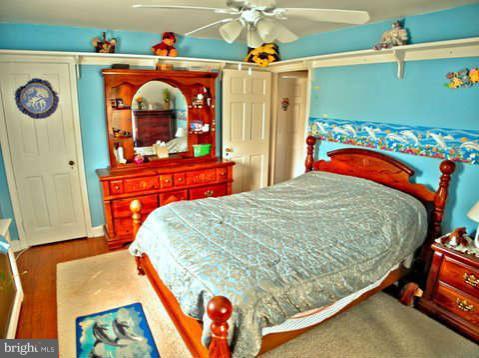 4306 Barrington Road Baltimore, MD 21229 - Photo 16 of 30 Bedroom