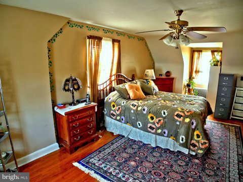 4306 Barrington Road Baltimore, MD 21229 - Photo 18 of 30 Bedroom (Master)