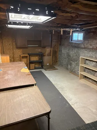 $2,500 | 32 Pond Street, Unit 1, Attleboro, MA 02703