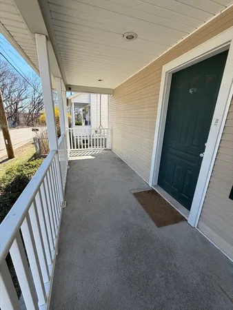 $2,500 | 32 Pond Street, Unit 1, Attleboro, MA 02703