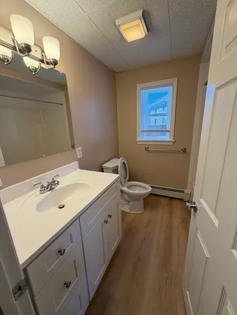 $2,500 | 32 Pond Street, Unit 1, Attleboro, MA 02703