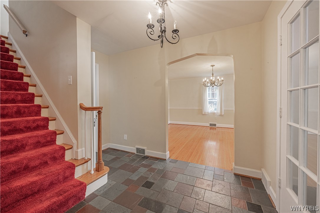 4831 Lewiston Road Niagara Falls, NY 14305 - Photo 12 of 46
