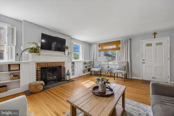 $450,000 | 1479 North Hills Avenue, Willow Grove, PA 19090