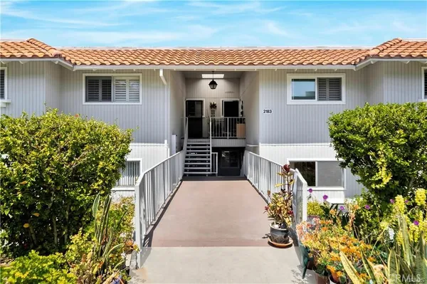 $299,000 | 2183 Via Mariposa East, Unit B, Laguna Woods, CA 92637