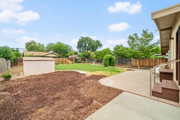 $465,000 | 4829 St Lynn Lane, Carmichael, CA 95608