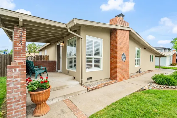 $465,000 | 4829 St Lynn Lane, Carmichael, CA 95608