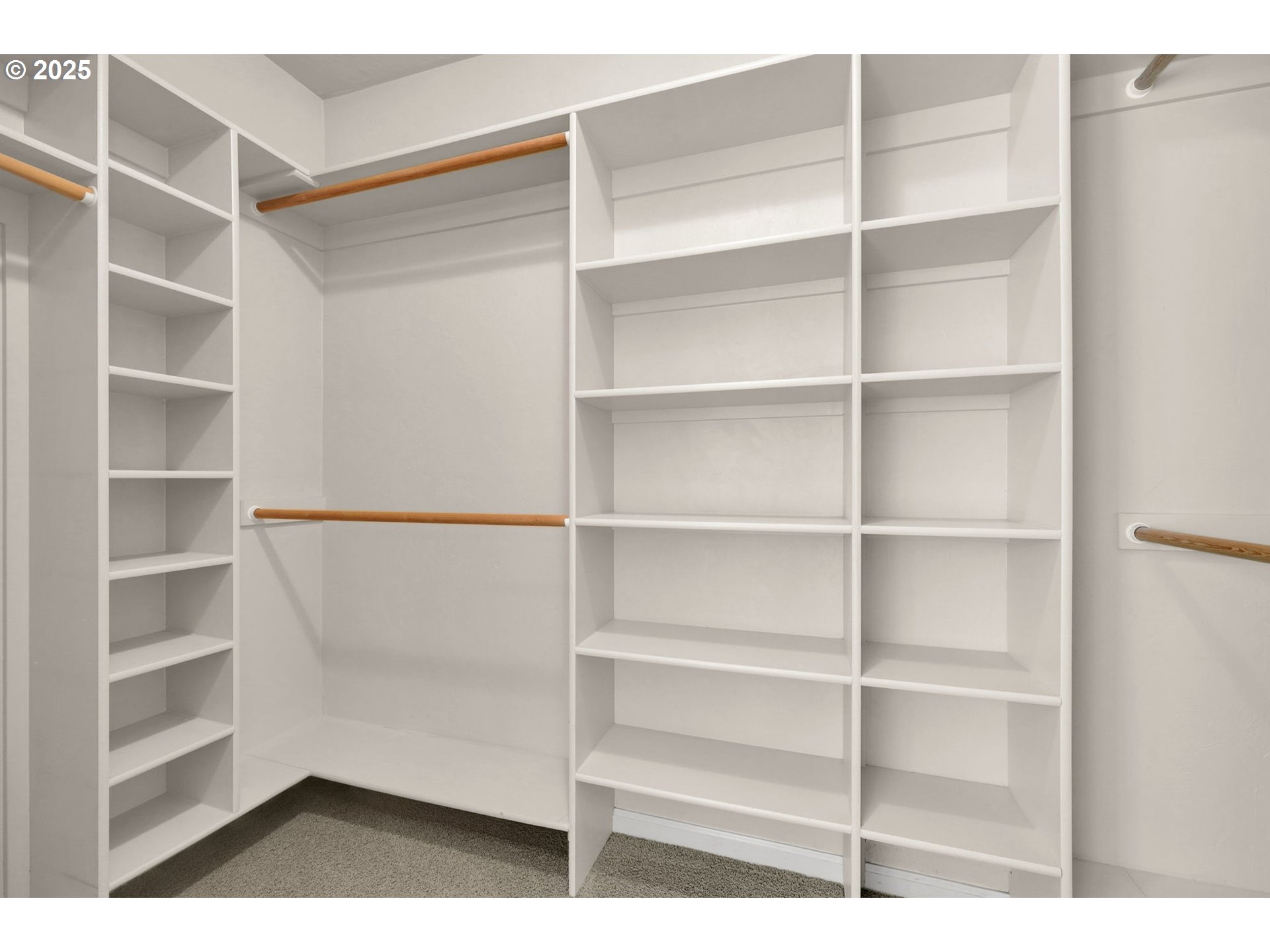 3435 Meadow View Drive Eugene, OR 97408 - Photo 15 of 42