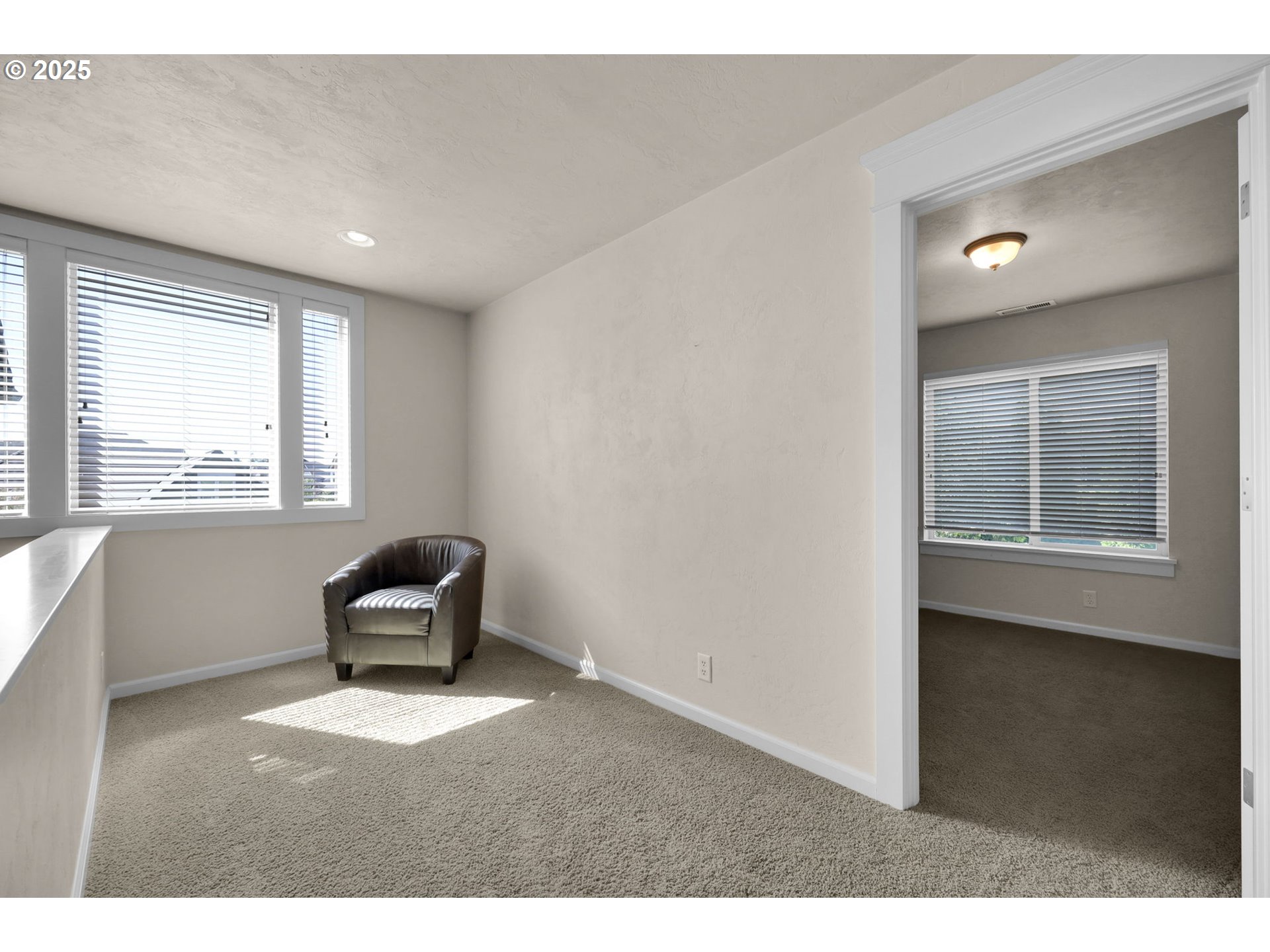 3435 Meadow View Drive Eugene, OR 97408 - Photo 19 of 42