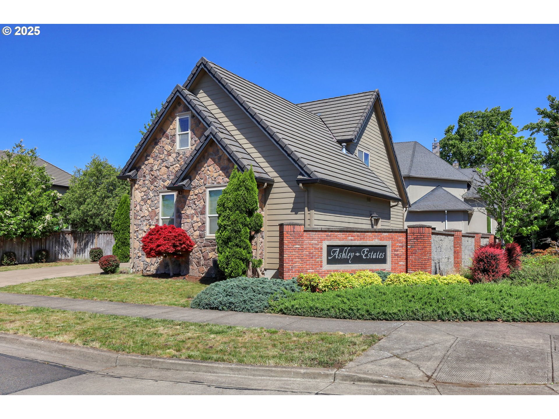 3435 Meadow View Drive Eugene, OR 97408 - Photo 23 of 42