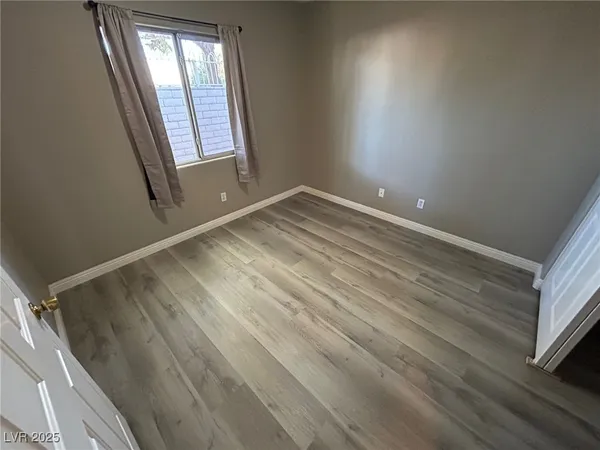 $1,425 | 2105 Sleepy Court, Las Vegas, NV 89106