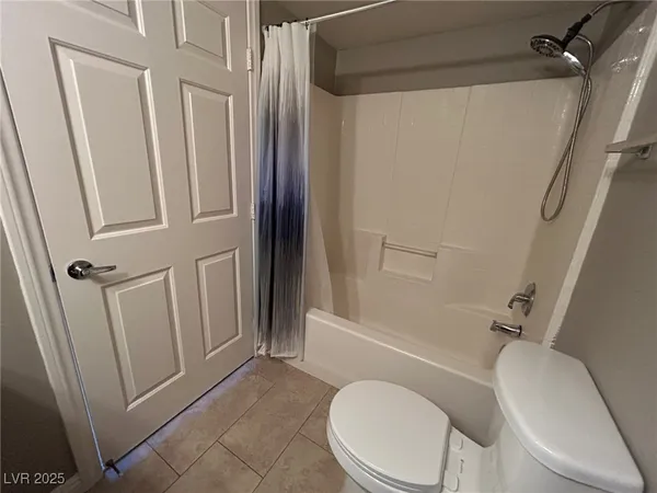 $1,425 | 2105 Sleepy Court, Las Vegas, NV 89106