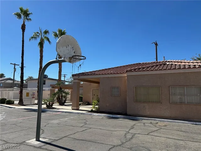 $1,600 | 2105 Sleepy Court, Las Vegas, NV 89106