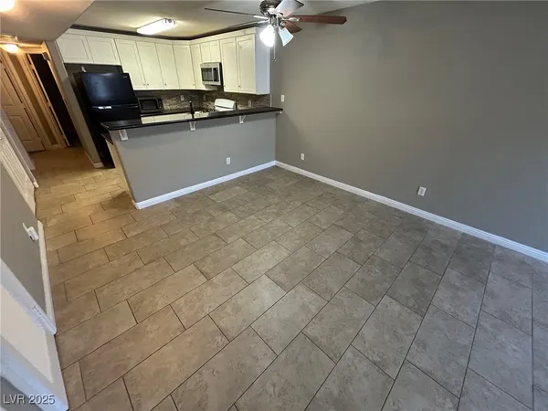 $1,425 | 2105 Sleepy Court, Las Vegas, NV 89106