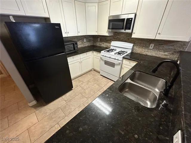 $1,600 | 2105 Sleepy Court, Las Vegas, NV 89106