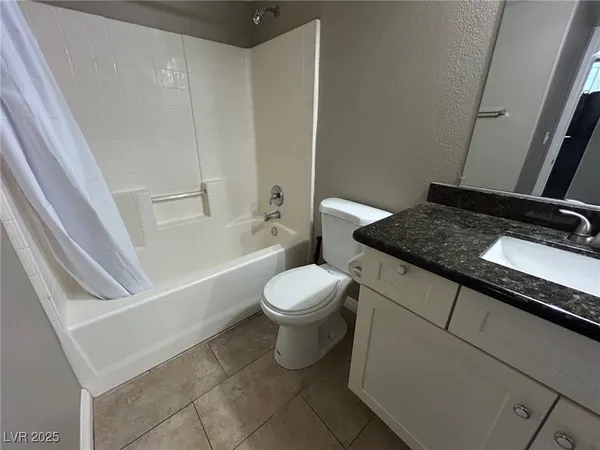 $1,425 | 2105 Sleepy Court, Las Vegas, NV 89106