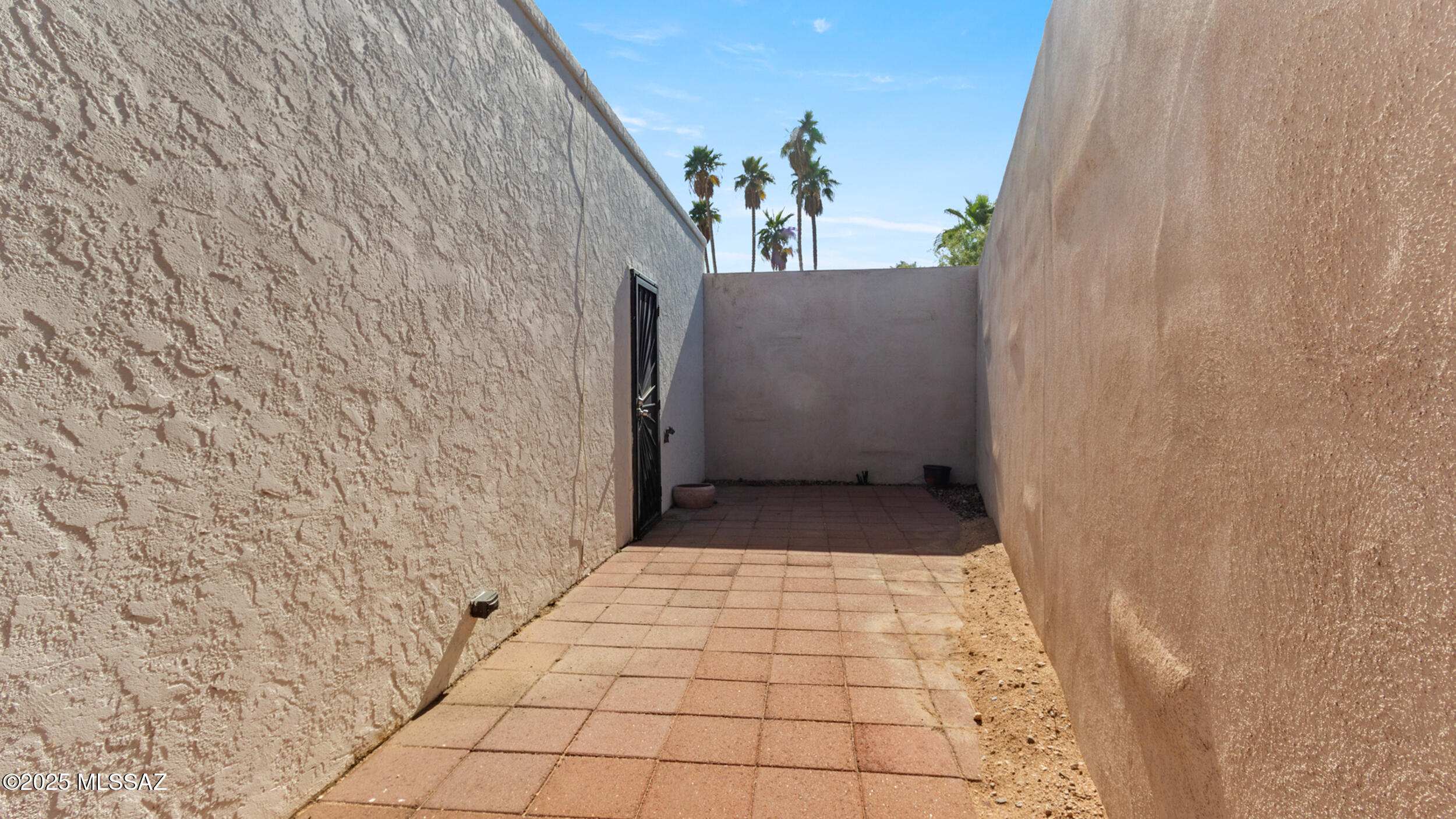 660 East River Road, Unit Z Tucson, AZ 85704 - Photo 36 of 47 Gallery Image 36