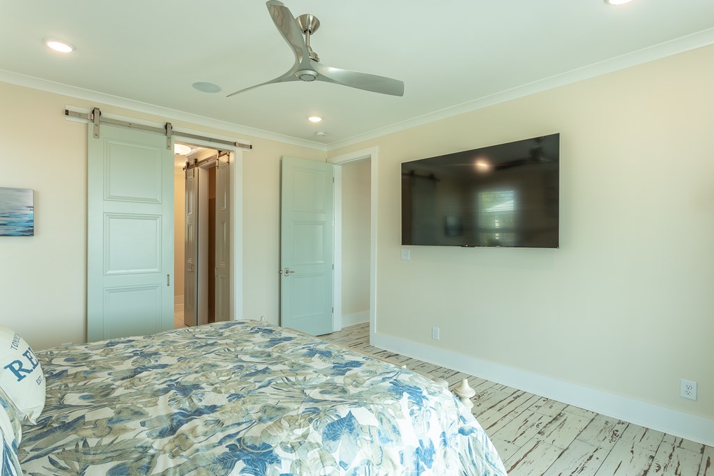 708 East Pine Avenue St. George Island, FL 32328 - Photo 17 of 78
