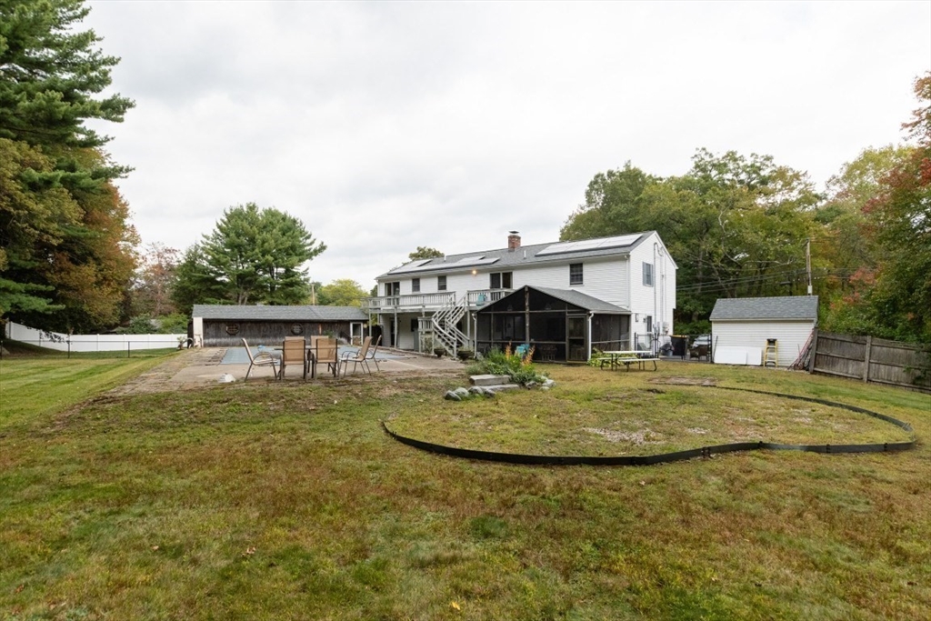 40 Gregory Road Framingham, MA 01701 - Photo 3 of 42 Gallery Image 3