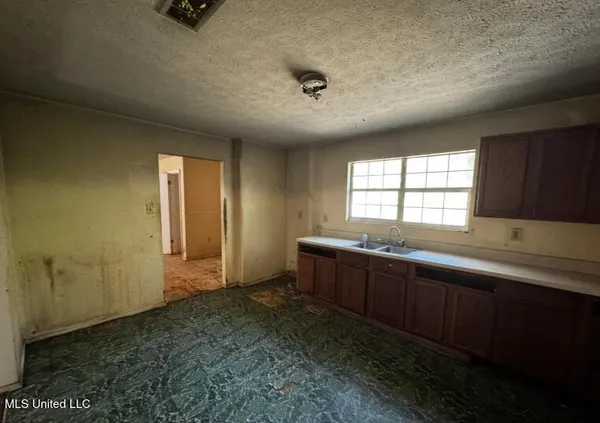 $50,000 | 122 Hull Road, Magee, MS 39111