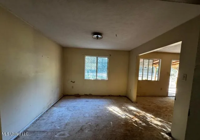 $50,000 | 122 Hull Road, Magee, MS 39111