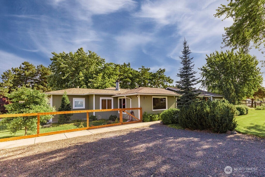 189 Hill Road Walla Walla, WA 99362 - Photo 3 of 39 Gallery Image 3