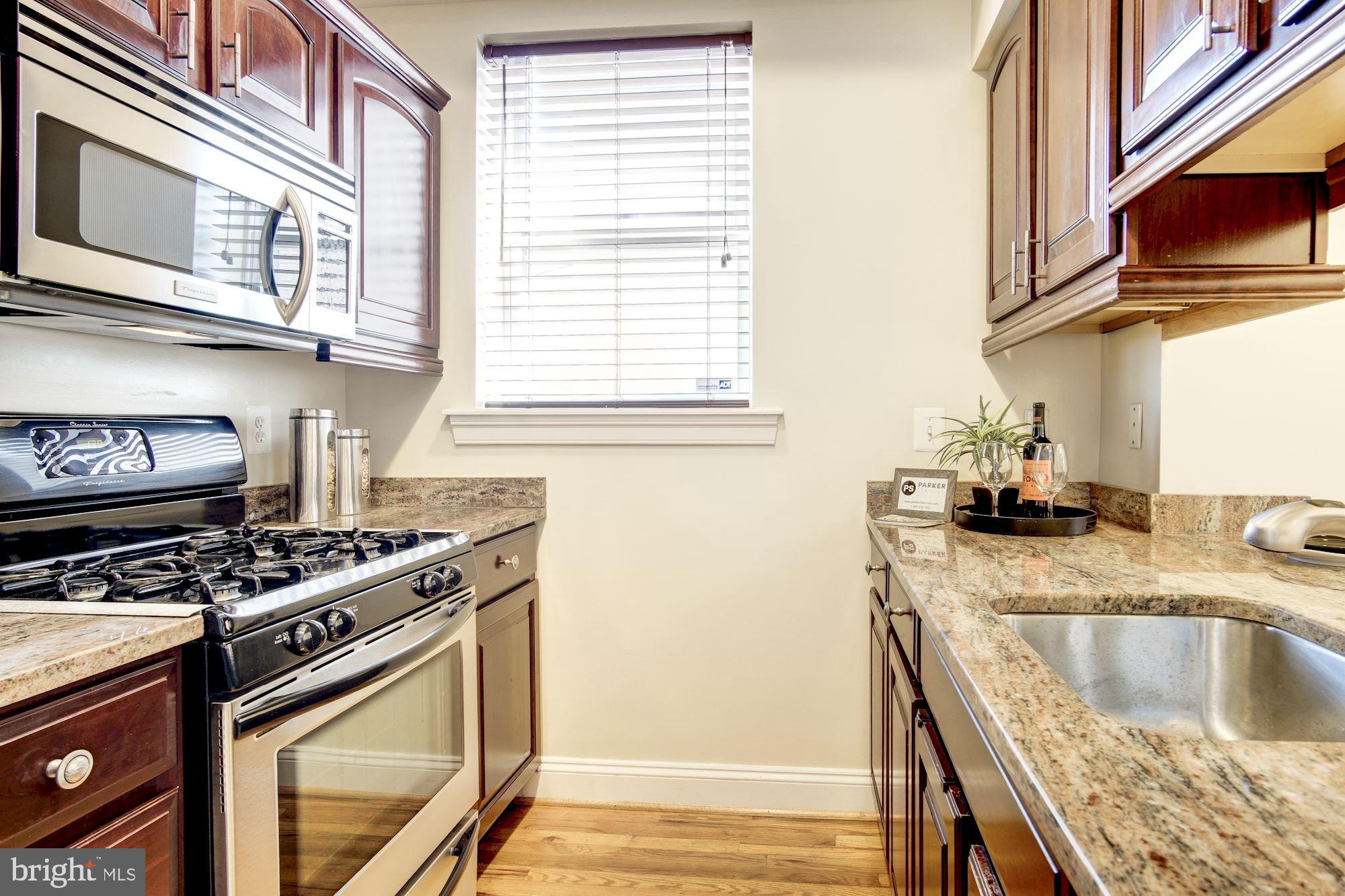 519 Rittenhouse Street Northwest Washington, DC 20011 - Photo 10 of 29