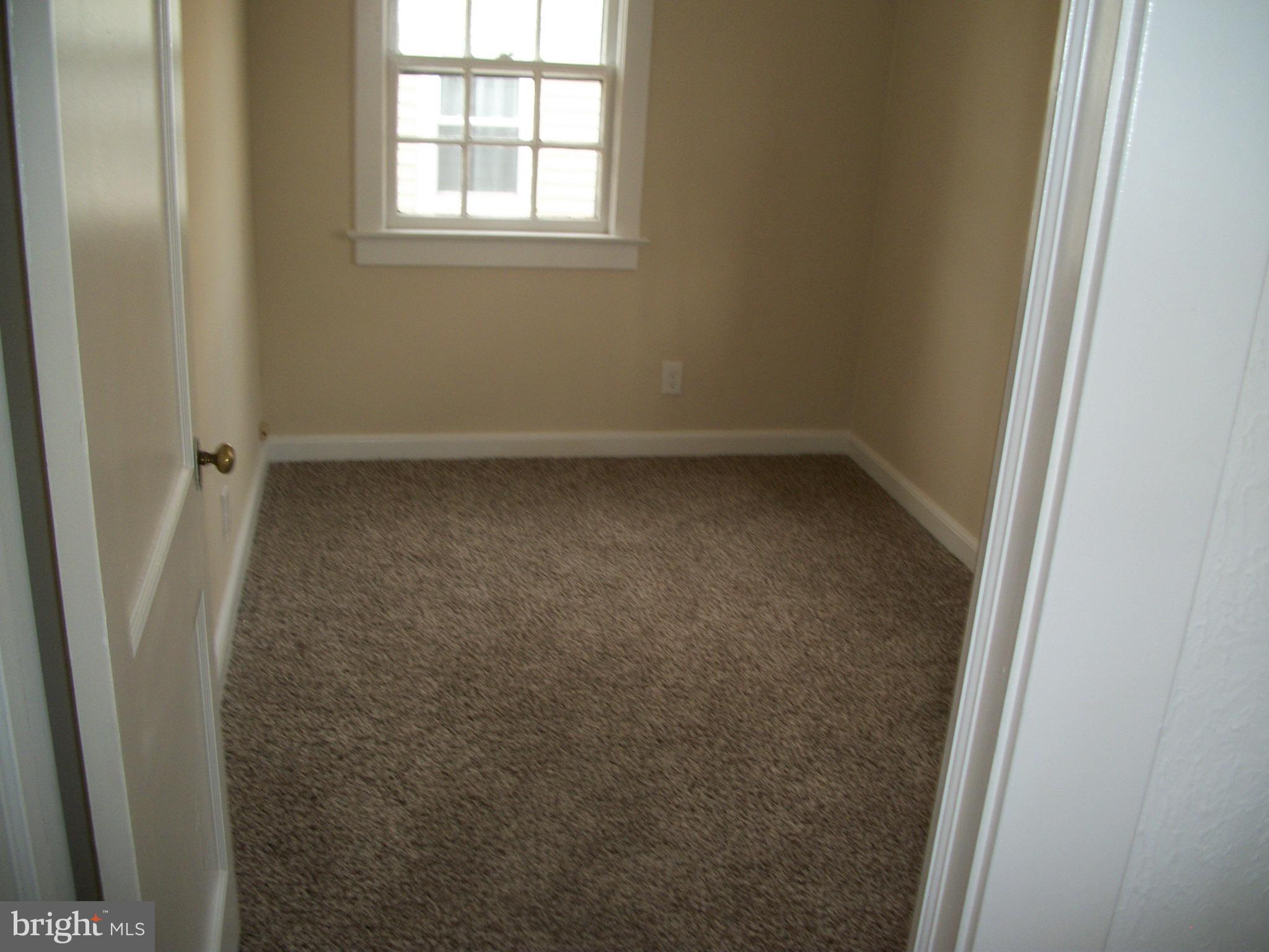 405 Sutherland Road Ewing, NJ 08618 - Photo 14 of 25