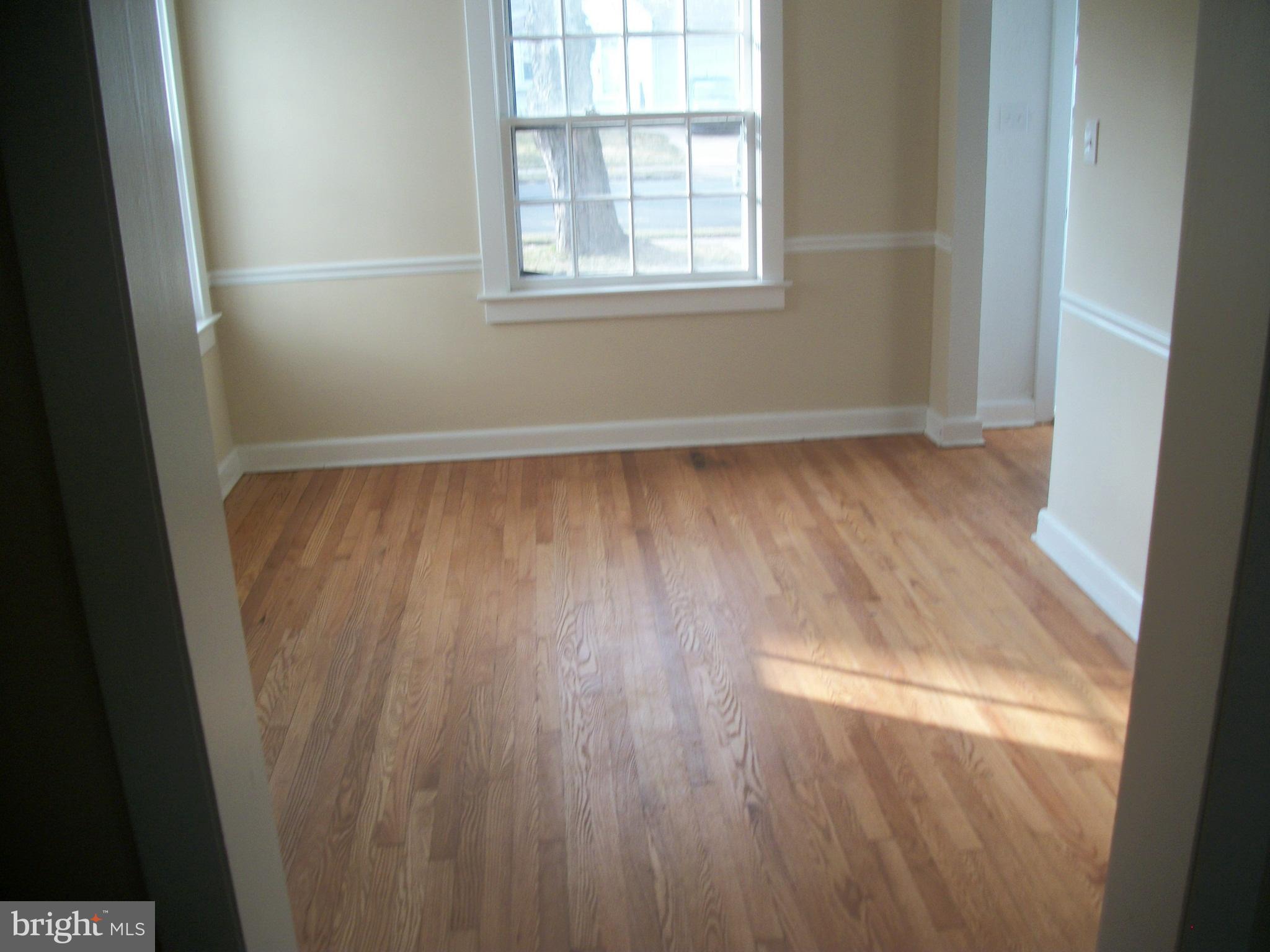 405 Sutherland Road Ewing, NJ 08618 - Photo 7 of 25
