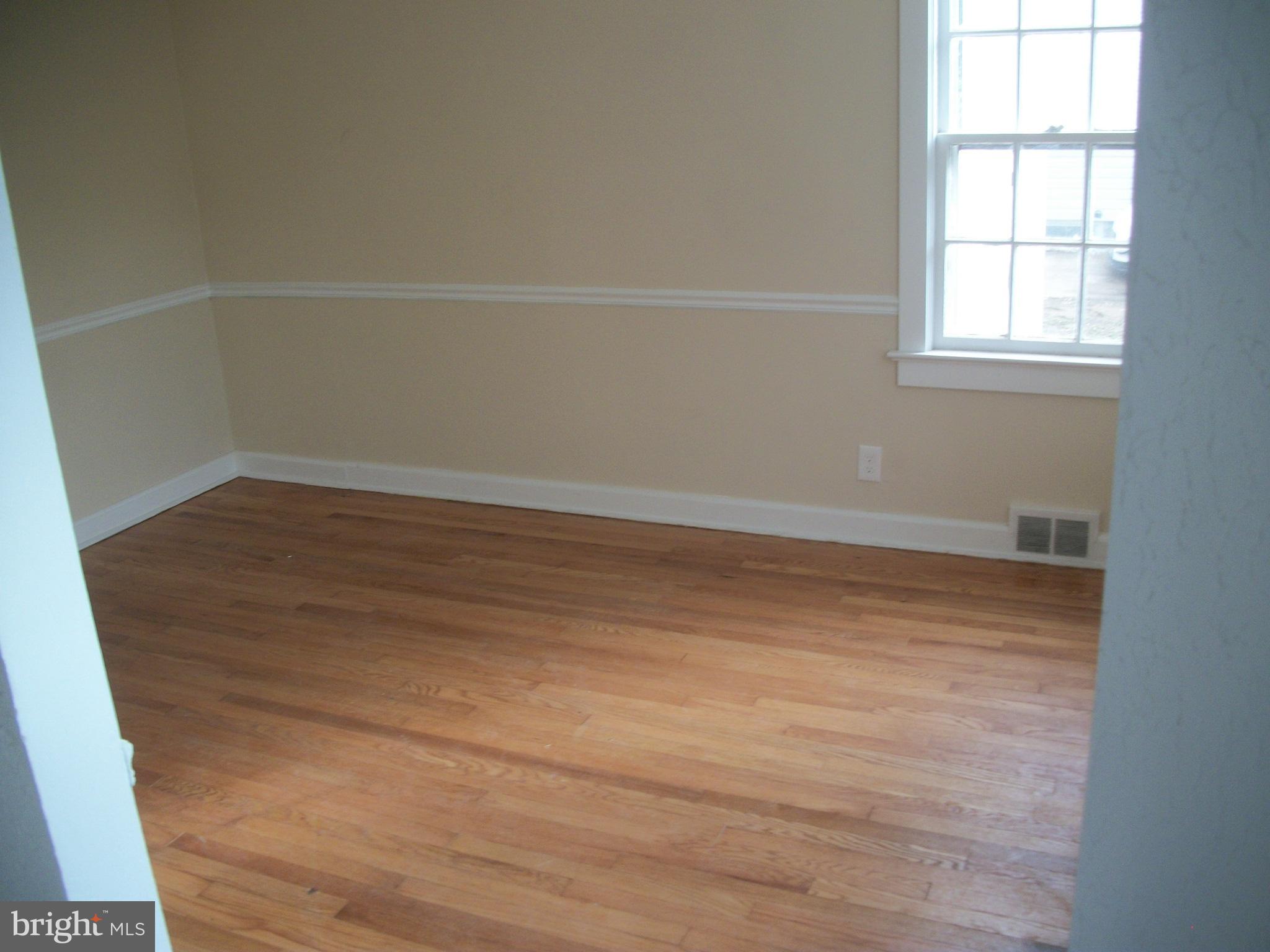 405 Sutherland Road Ewing, NJ 08618 - Photo 9 of 25