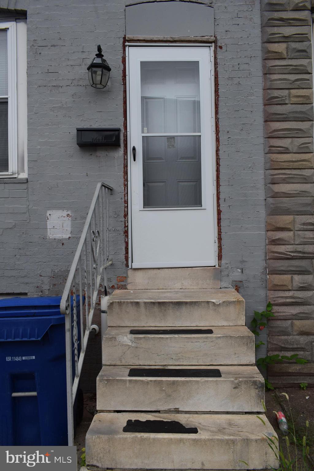 346 South Payson Street Baltimore, MD 21223 - Photo 28 of 29 a view of entryway