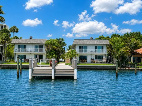 $1,750 | 1100 South Lake Drive, Unit 9, Lantana, FL 33462