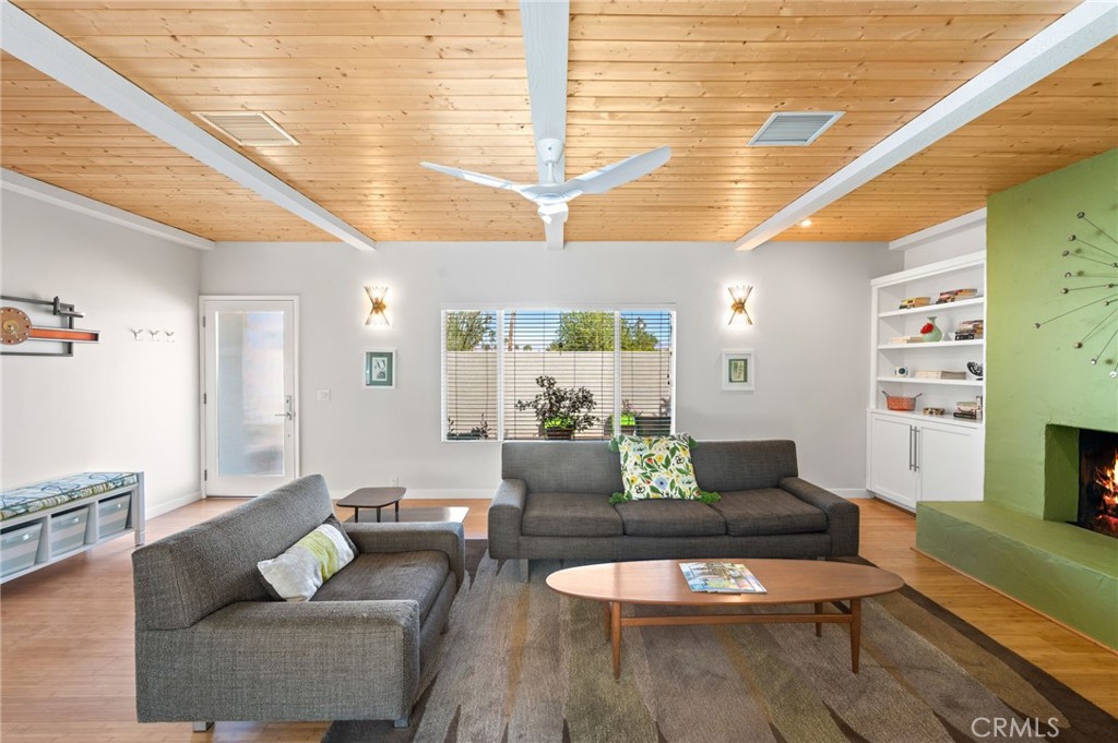 72543 Beavertail Street Palm Desert, CA 92260 - Photo 8 of 45 a living room with furniture
