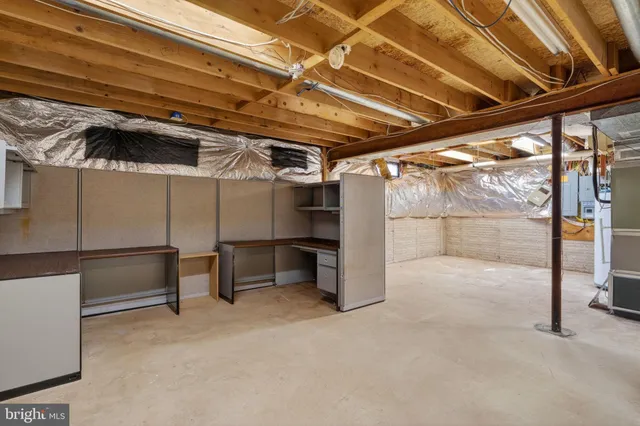 $1,270,000 | 13142 New Parkland Drive, Herndon, VA 20171