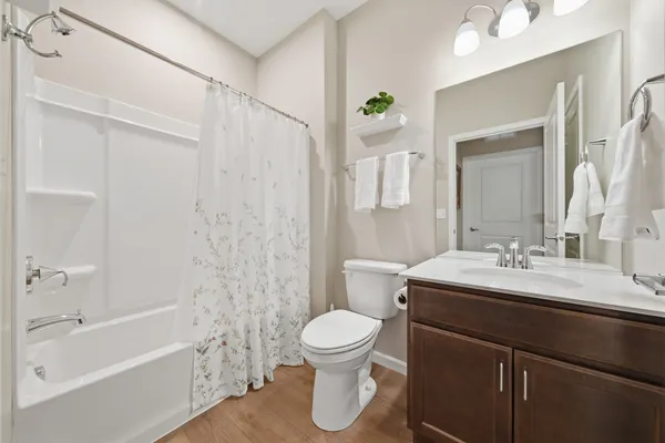 $467,000 | 3203 Sweetgrass Circle, Aurora, IL 60503