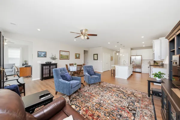 $467,000 | 3203 Sweetgrass Circle, Aurora, IL 60503