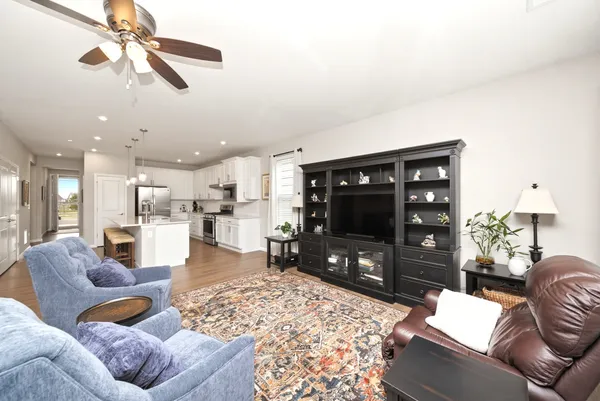 $467,000 | 3203 Sweetgrass Circle, Aurora, IL 60503