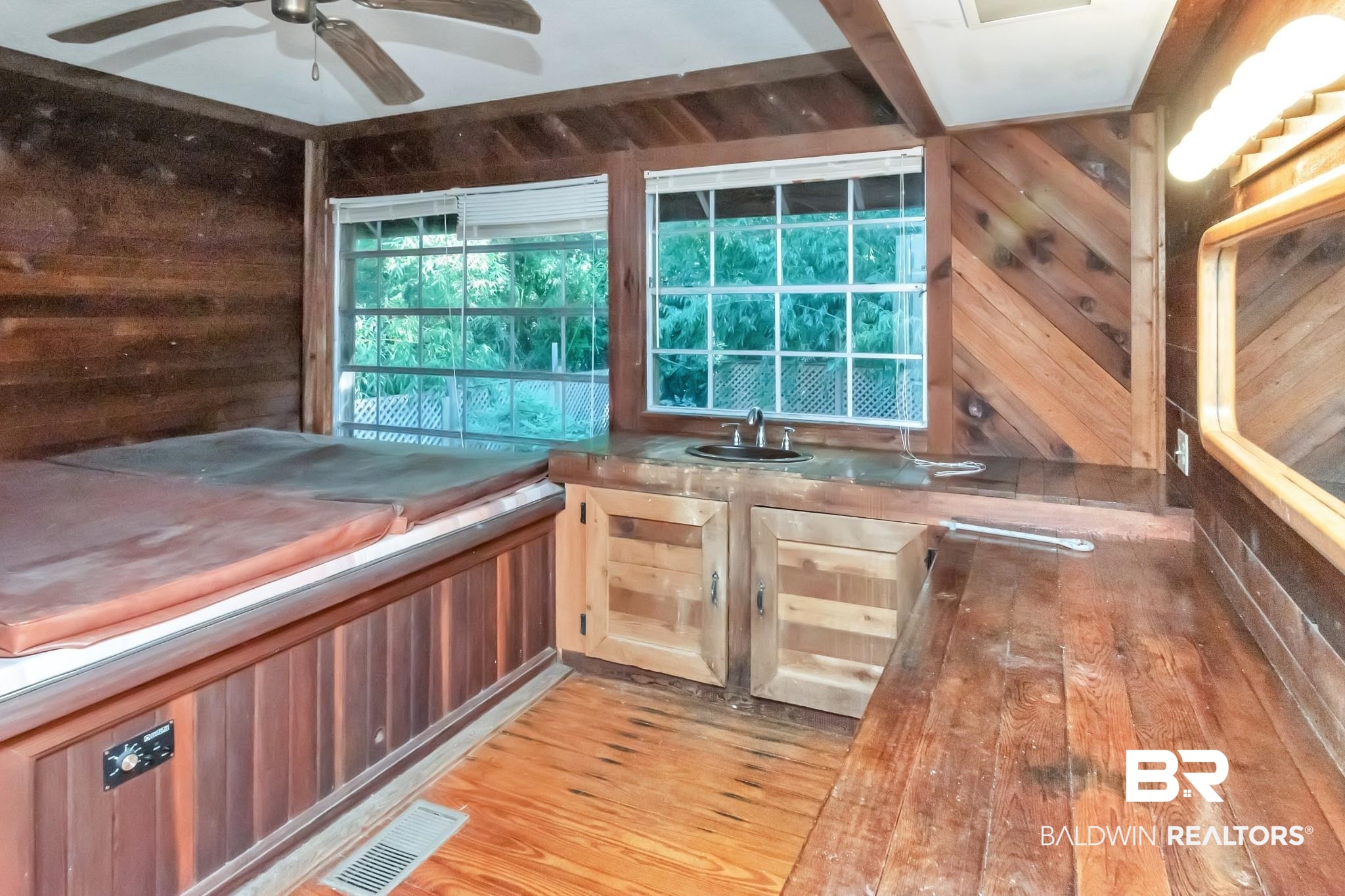 2502 Junius Lane Mobile, AL 36618 - Photo 31 of 41